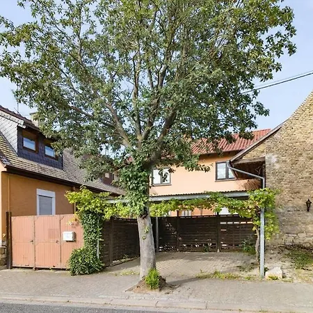 140qm Fuer 6 Personen Mit 3 X Schlafzimmer Selzen